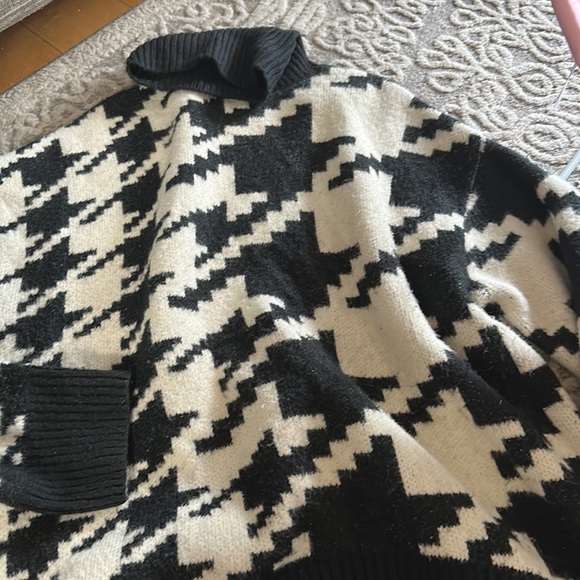 H&M sweater - Picture 4 of 7